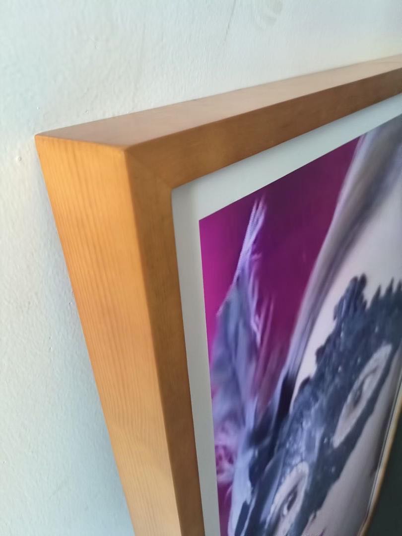 55 inch 4K wooden frame digital signage