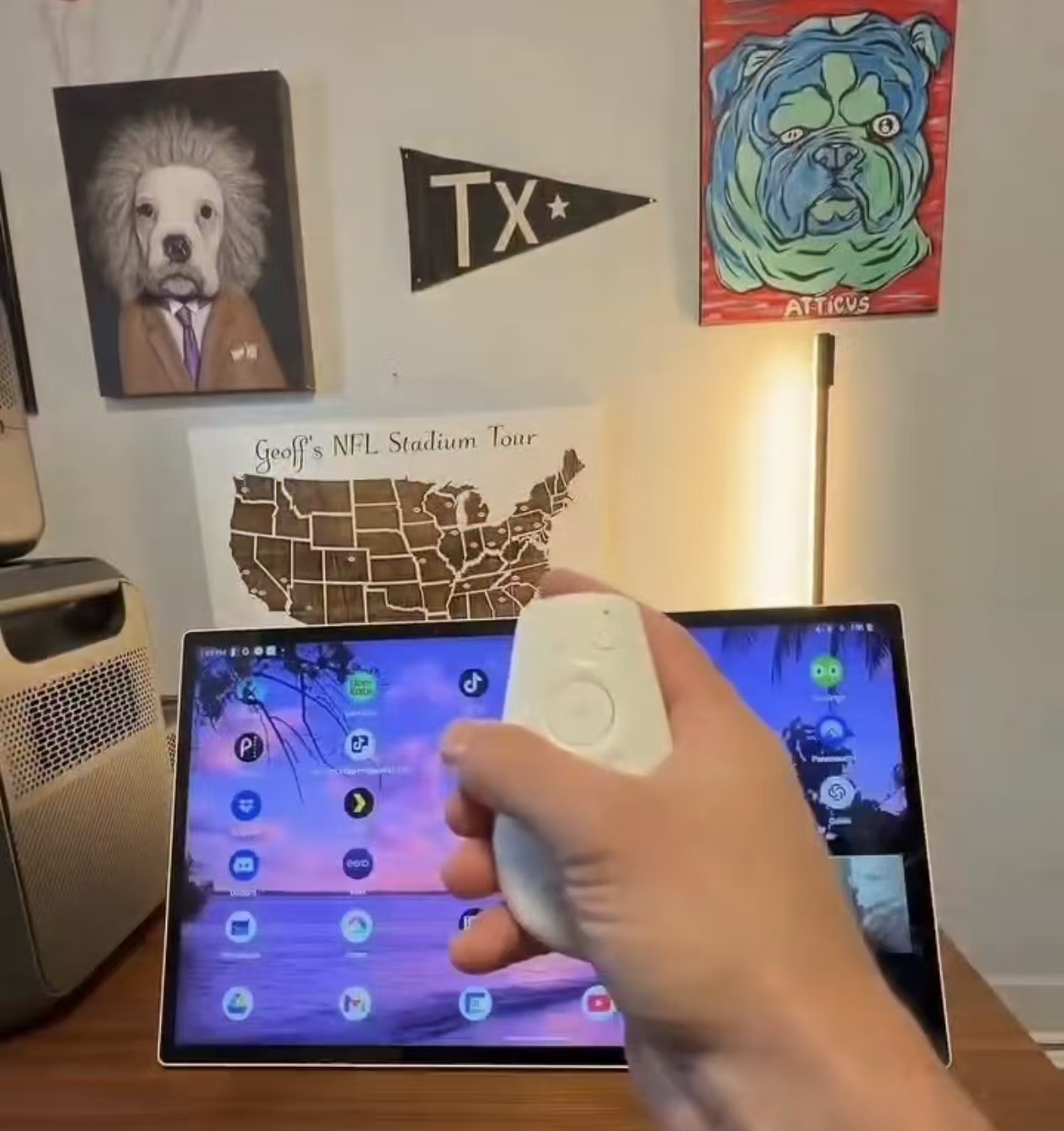 27-inch Smart mobile screen